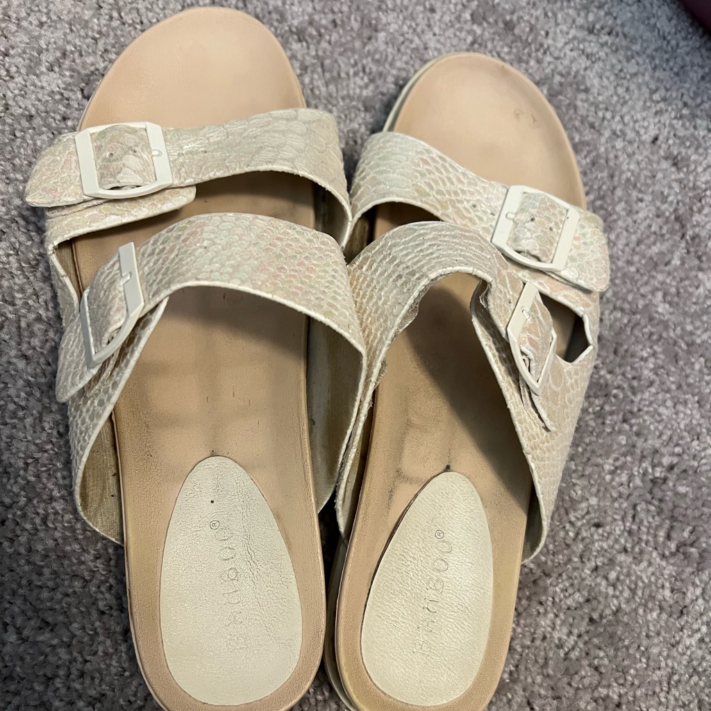 Size 9 Bamboo Brand Sandals